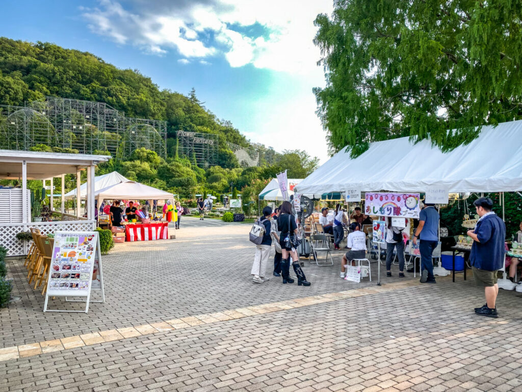 あしかがフラワーパークの真夏の特別セール＆夏祭り