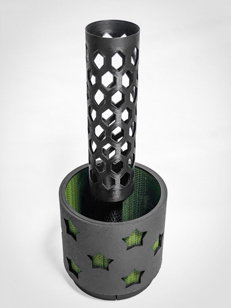 3Dプリンターで自作した鉢とモスポール